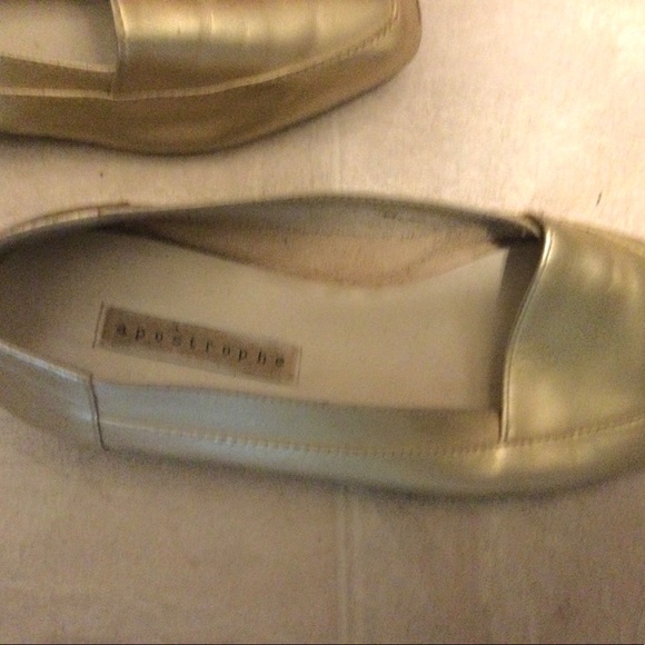 Apostrophe Gold Leather size 9M flats. Worn twice. - Picture 3 of 4